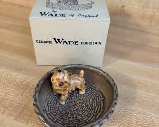 Cat Dish by Wade