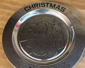 1983 Wilton Dish