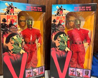 1984 V Enemy Visitor Action Figure
