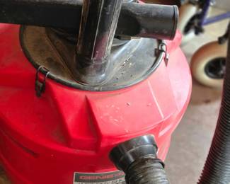 Genie Wet/Dry Vac