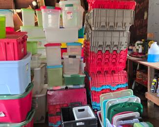 TONS of Plastic Storage in Assorted Sizes -- Nice time to load up!