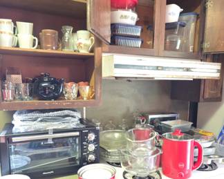 Plastic Storage Sets; Mixing Bowls; Tea Pots; Vintage Coffee Mugs; Pyrex Ware; Corning Ware; Countertop Toaster Oven (NEW); Bakeware