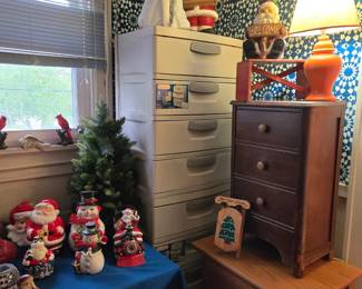 Rubbermaid Plastic Storage Drawer Units; Vintage 3-Drawer Night Stand; Laminate Side Drawer Unit; Christmas / Holiday Decor, Lamp and much more!