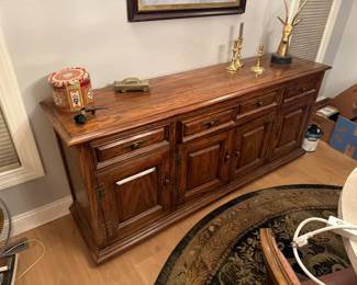 Thomasville oak sideboard / buffet