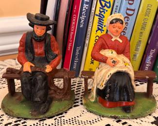 Set of Amish cast iron bookends