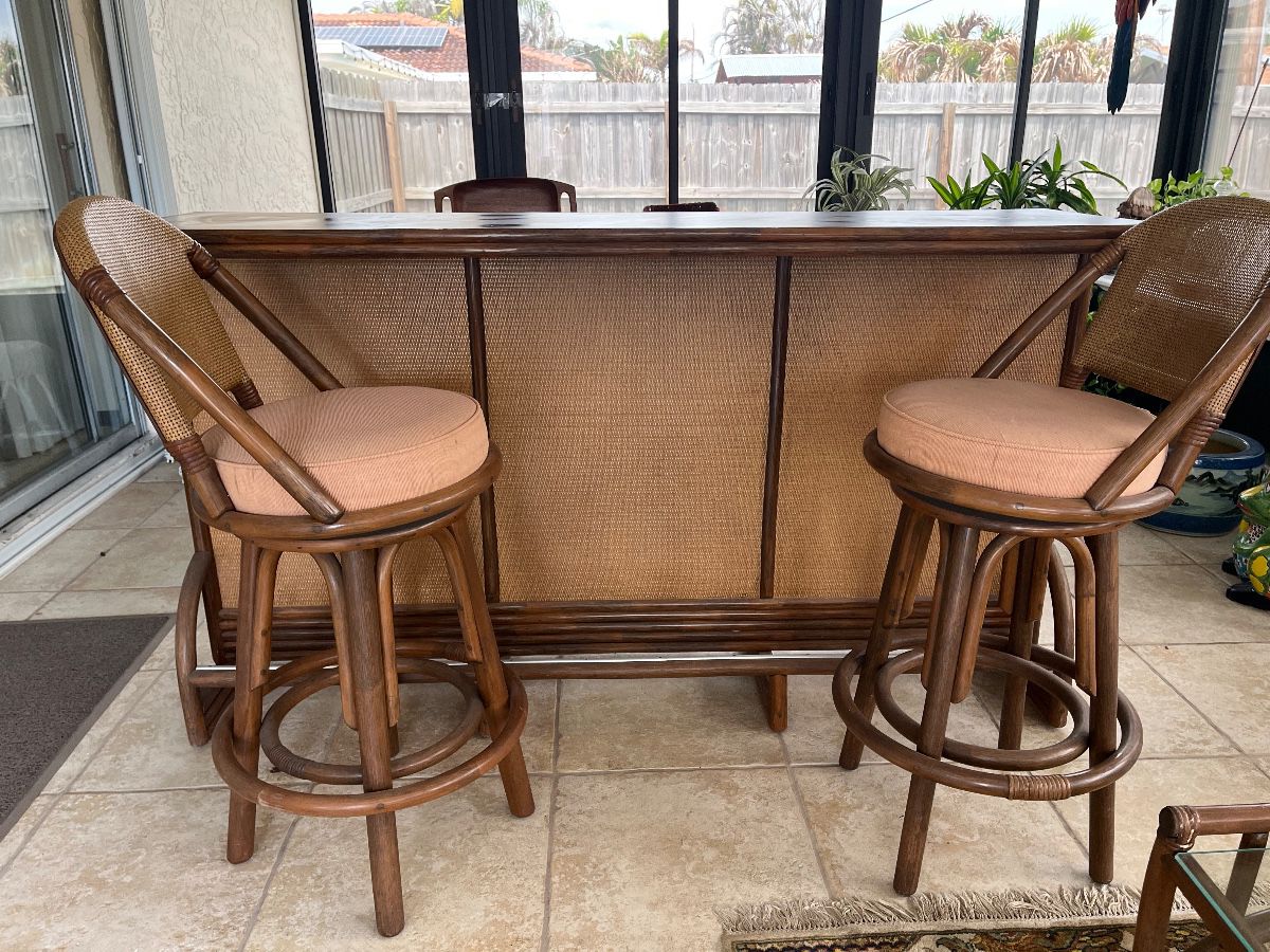 1970’s bamboo style bar