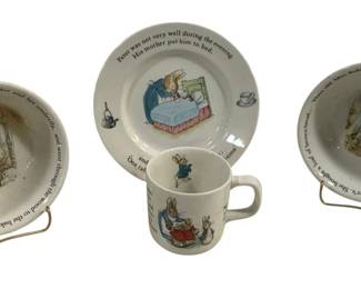 4914 - Wedgwood Beatrix Potter Peter Rabbit Child's Set (Description): 7", 6" Round
