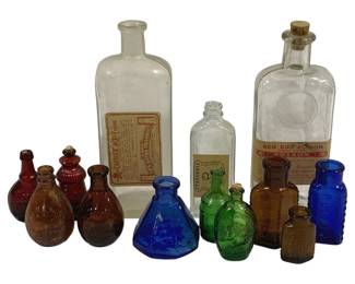 4032 - 13 Vintage Glass Bottles