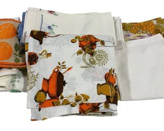 5134 - Vintage Kitchen Curtains & More