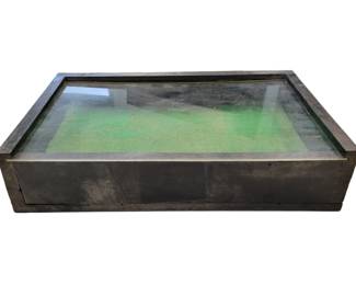147 - Display Case with plexi-glass sliding lid (Description): 4 x 18 x 11
