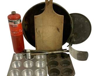 5059 - Lot of Assorted Items - Baking Ware & More