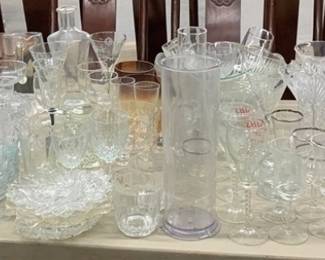 7032 - Table Lot of Assorted Stem & Crystal Items