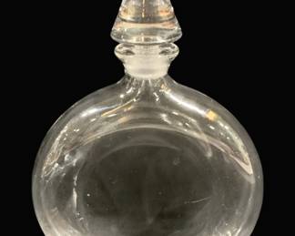 5152 - Glass Decanter - 10" Tall