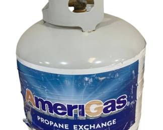 4717 - Propane Tank - Half Full