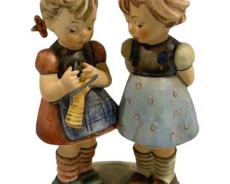 4182 - Goebel Knitting Lesson - 8" Tall