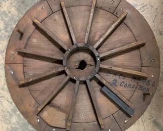 6306 - Wall Art Wooden Spoke Disc 17"