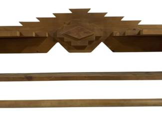 5090 - Southwest Style Hanging Quilt Holder (Description): 37 x 19 x 6