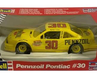 5967 - Revell Pennzoil Pontiac #30 1/24 Die Cast