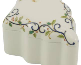 588 - Mikasa Holiday Bloom Porcelain Box 2.5x3.5x4