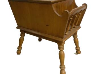 3018 - End Table w/ Magazine Rack - 26 x 29 x 19