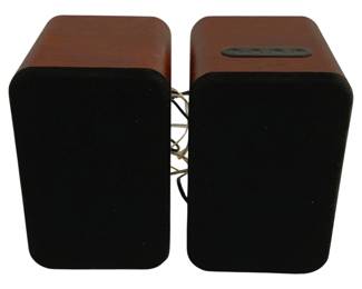 4577 - 2 Bookshelf Speakers - 4.5 x 7 x 3.5 (Description): Used as is electric/electronic/mechanical item. No guarantee all components, untested.