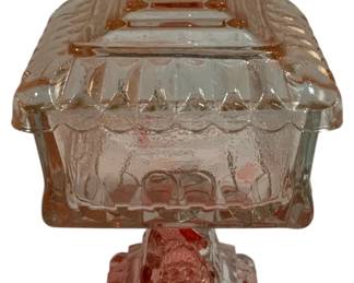 6572 - Jeannette Glass Wedding Cake Pink Candy Dish (Description): 7 x 4 x 4