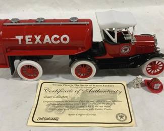4115 - Texaco 1918 Ford Runaboot Tanker w/ COA