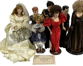 6422 - Lot of Assorted Dolls