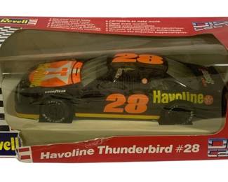 5964 - Revell Havoline Thunderbird #28 1/24 Die Cast