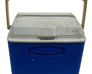 5743 - Rubbermaid Cooler - 17 x 12 x 13.5