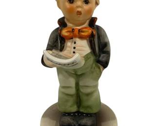4210 - Goebel Soloist - 5" Tall