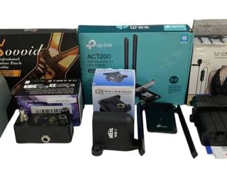 4517 - Lot of Assorted Electronic Items (Description): Used as is electric/electronic/mechanical item. No guarantee all components, untested.