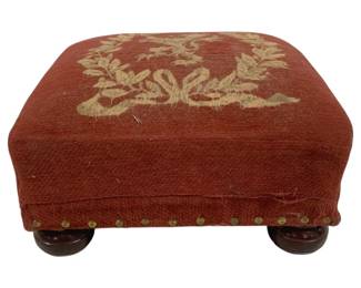 5671 - Antique Footstool w/ Griffin Crest (Description): 12.5 x 12.5 x 7.5