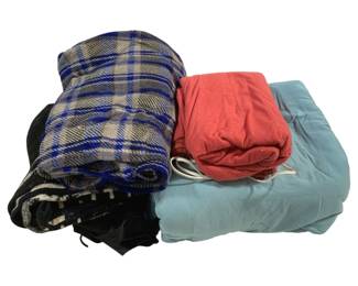 5732 - Lot of Assorted Linens
