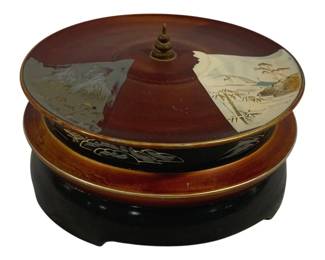 5416 - Vintage Japanese Lidded Lacquer Box - 7 x 5