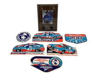 4107 - 7 Vintage NASCAR Items