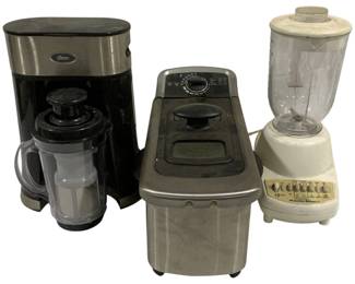 5751 - 3 Piece Lot Kitchen Appliances (Description): Untested