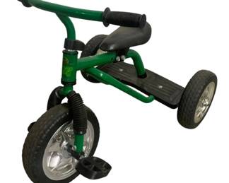 3040 - Green Wing Tricycle - 21 x 20 x 24