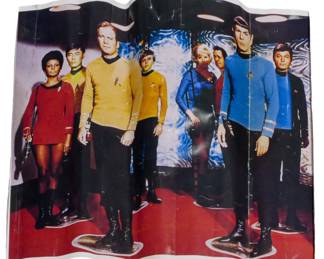 508 - Star Trek TOS Poster 16.5"x19" (Description): Star Trek The Original Series poster featuring the cast. Measures 16 1/2" x 19".