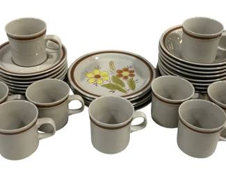 5287 - 23pc Autumn Collection Stoneware Pfaltzgraff China