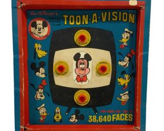 5679 - Vintage Walt Disney Toon-A-Vision Amsco (Description): 14 x 15 Used as is electric/electronic/mechanical item. No guarantee all components, untested.