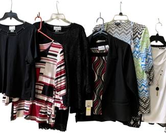 8001 - 8 Alfred Dunner Clothing Items - Size M-L
