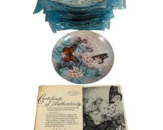 4928 - 14 Decorative Plates - 8" Round