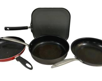 4652 - 4 Frying Pans