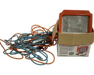 6515 - Lot of Shop Lights (Description): Used as is electric/electronic/mechanical item. No guarantee all components, untested.