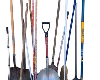 6455 - Lot of Yard Tools