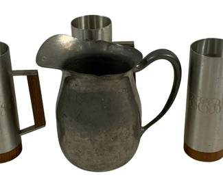 5836 - 3 Selangor Pewter Tankards & Pitcher (Description): 8" & 7.5"