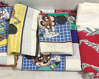 5138 - Vintage Cool Mickey Sheet set for double bed (Description): Includes Fitted, Flat & 2 pillow cases