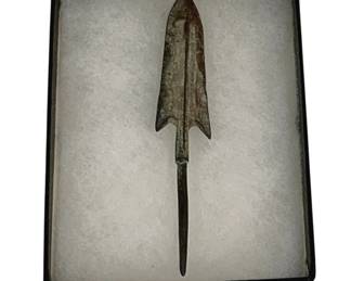 4034 - Antique Metal Arrowhead
