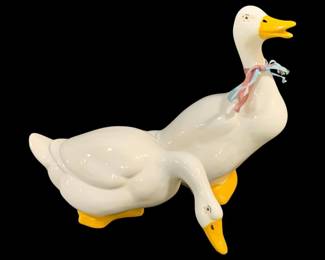 6612 - 2 Ceramic Swans - 15 x 12, 16 x 7